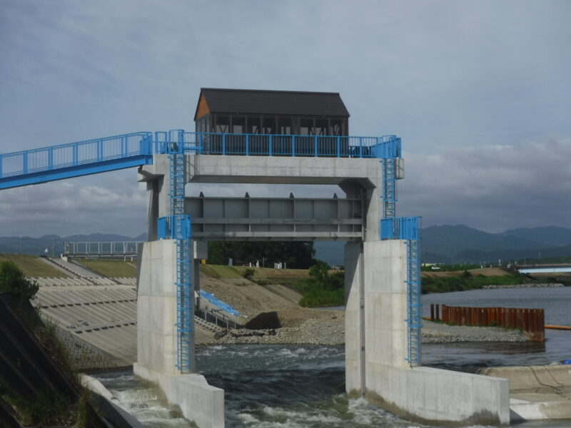 笠松頭首工（三重県）