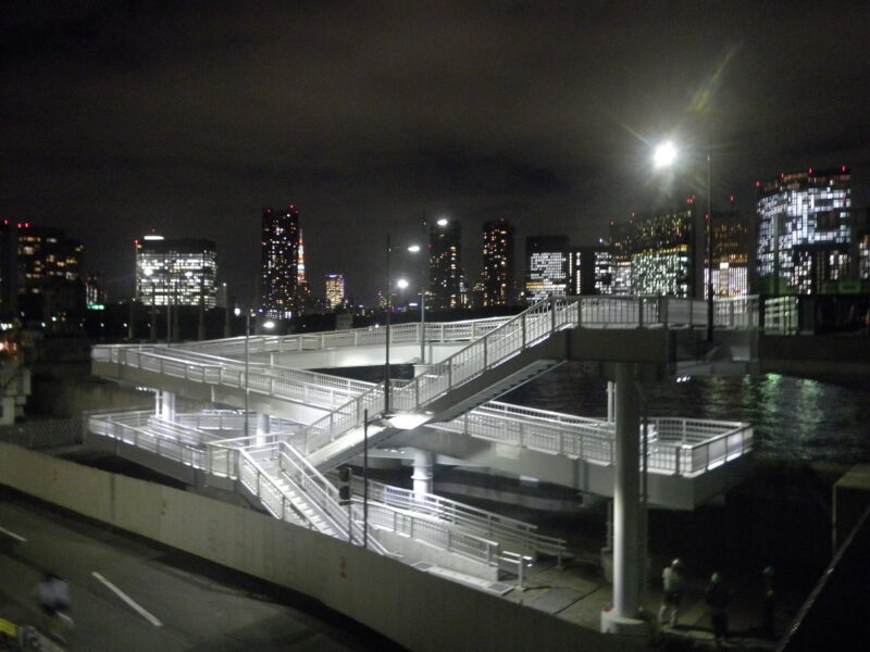 築地大橋歩行者スロープ（東京都）