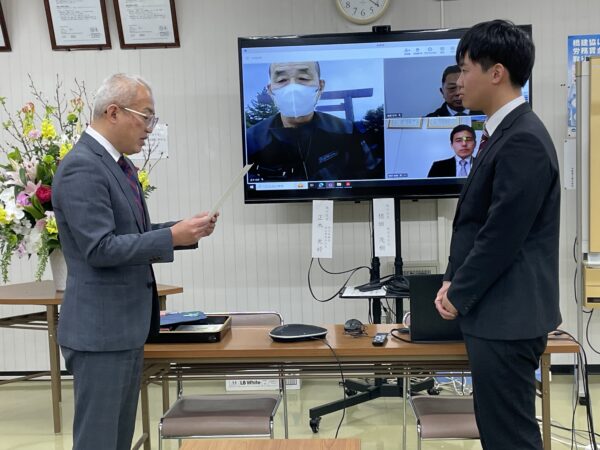 辞令交付3